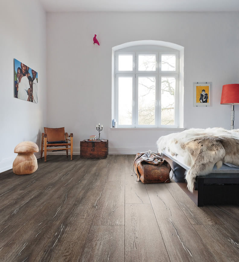 Laminat Campus 4V Eiche duna espresso 532787 Int01