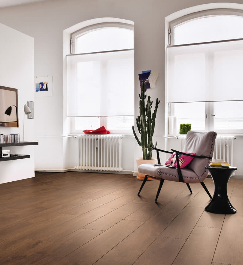 Laminat T75 LA 4V Eiche kerngeraeuchert 533110 Int01