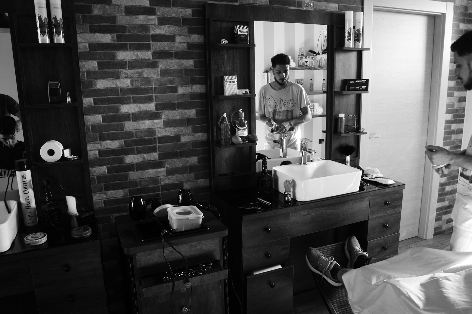 Tradition meets zeitgeist – a barbershop in southern Italy